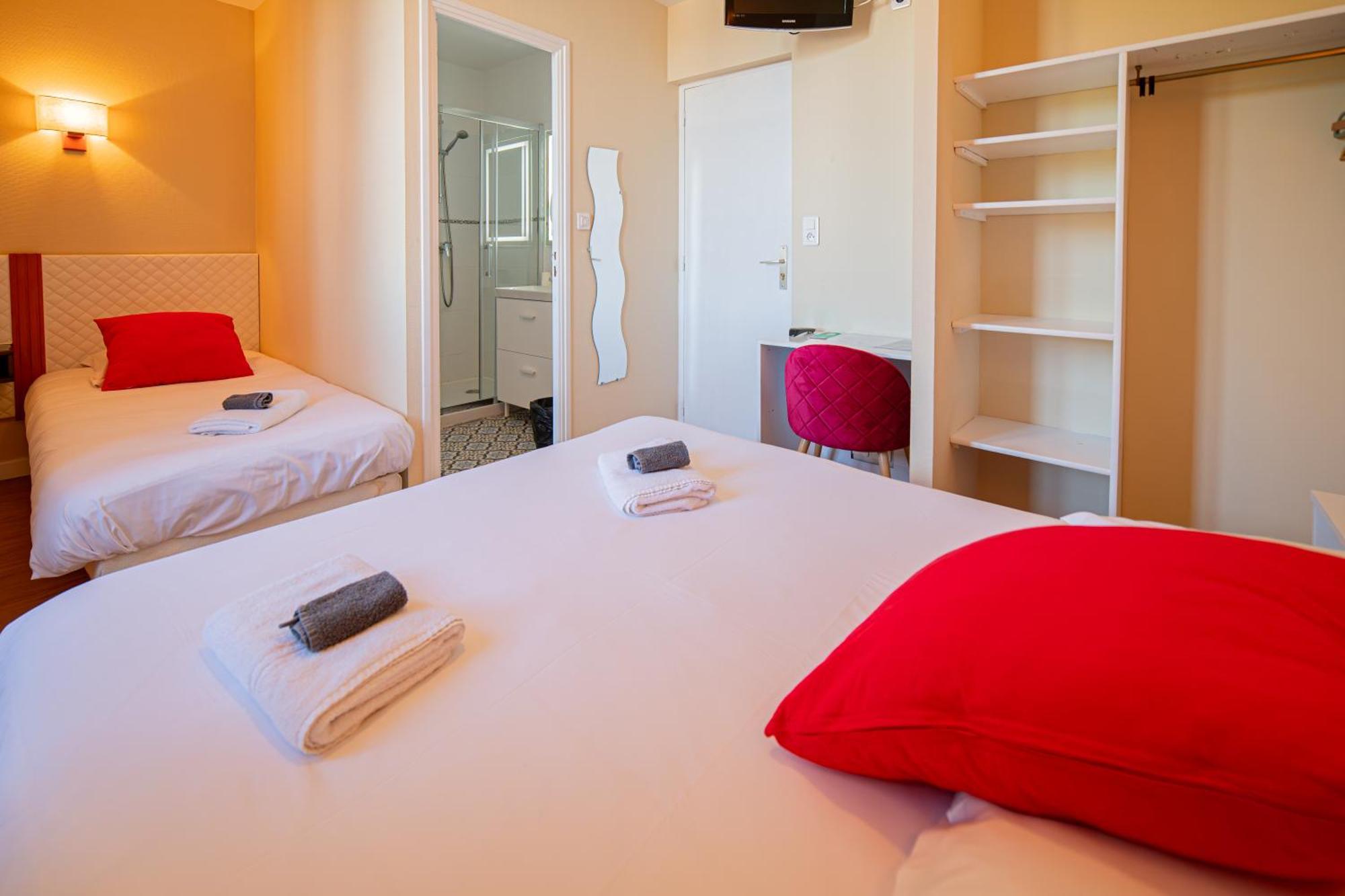 Saint-Pol-de-Léon Hotel De La Mairie מראה חיצוני תמונה